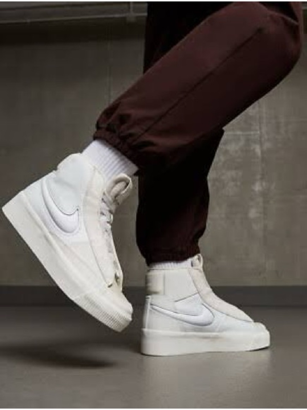 Nike Blazer Mid Victory Summit White / Light Cream Size 6.5